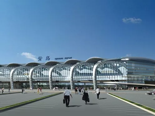 Ang terminal sa airport nga adunay steel frame